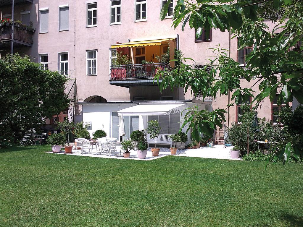 Garten Apartment Gruenentorgasse Vienna Exterior photo